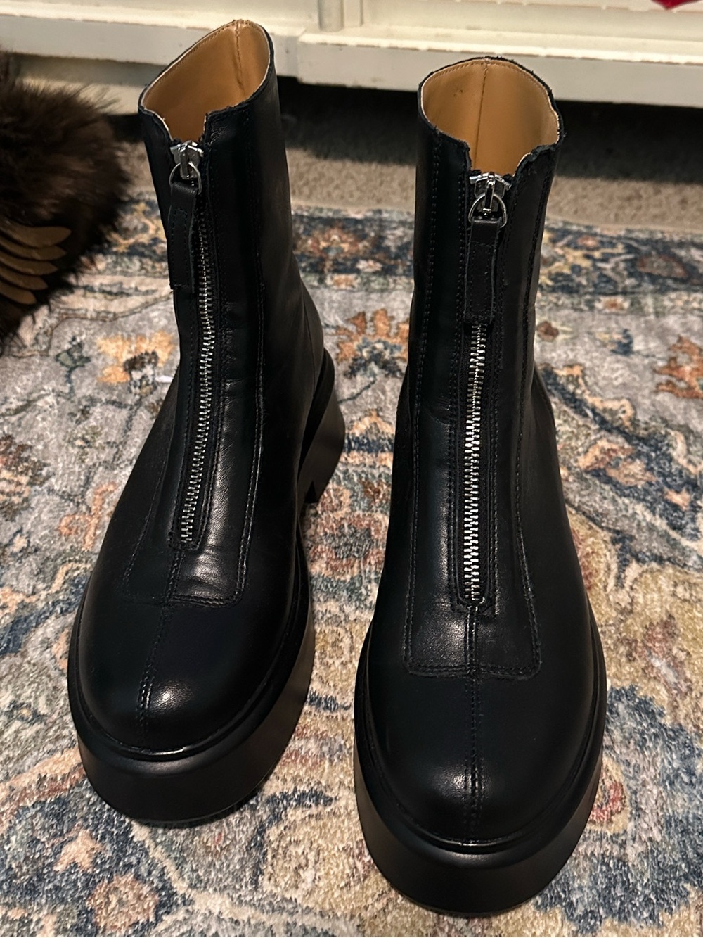 Steve Madden Black Front-Zip Leather Lace-Up Boots